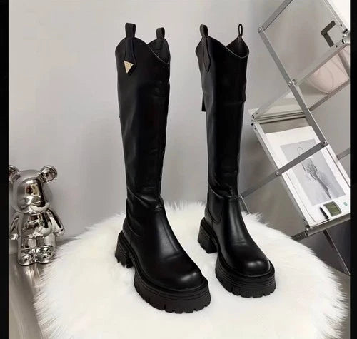 Black knee high chunky platform boots - photo 1